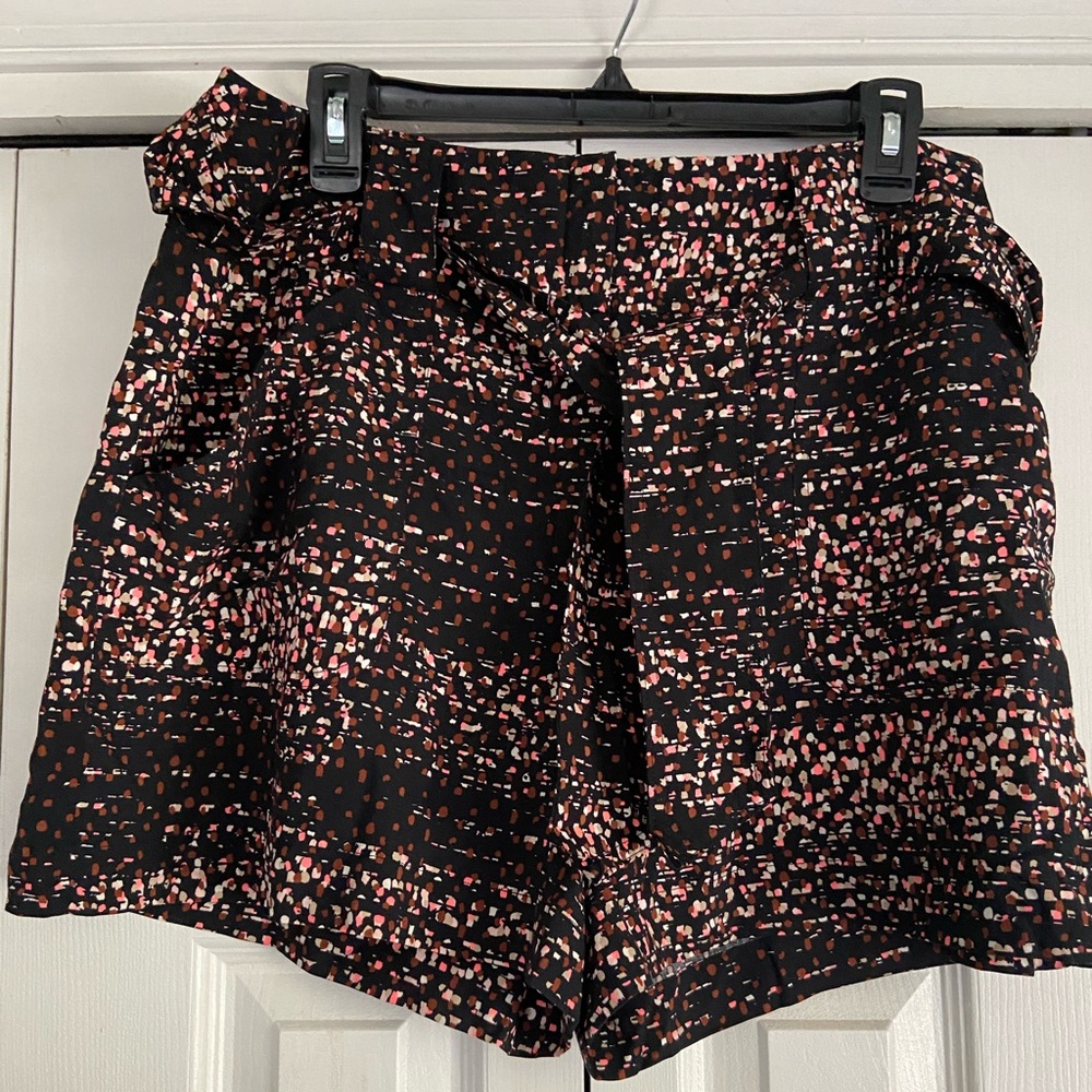 NWT Apt 9 Sz 14 Mid Rise Shorts with Tie